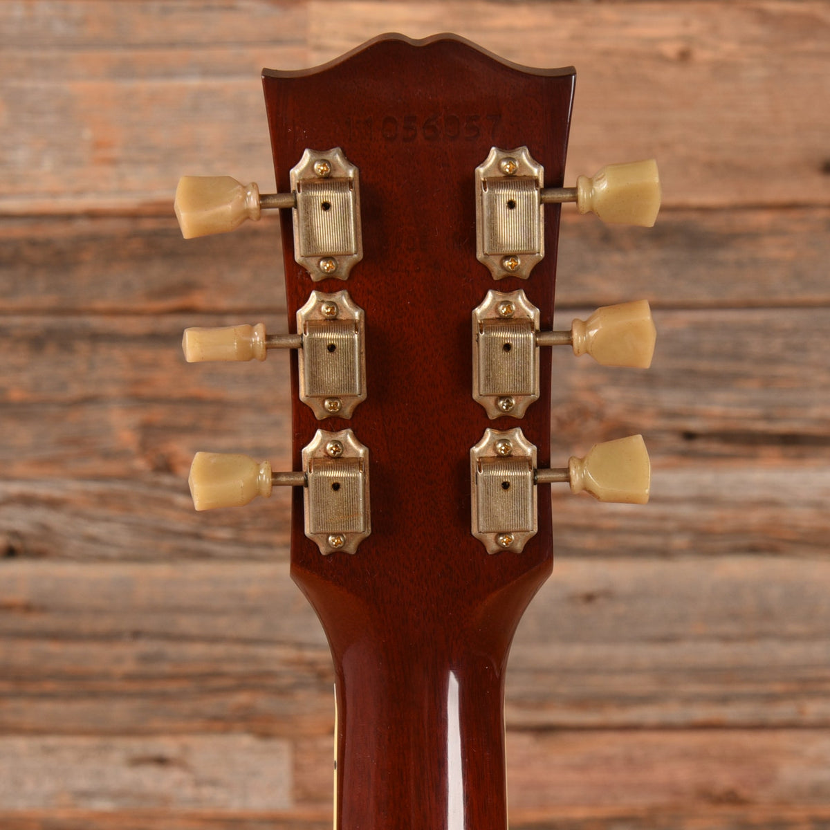 Gibson Hummingbird 2016 LEFTY Vintage Sunburst 2016 - View 7 | MusicMarket