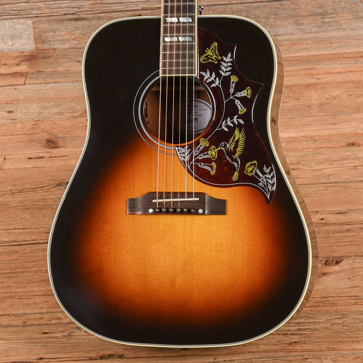 Gibson Hummingbird Sunburst 2024 - View 2 | MusicMarket