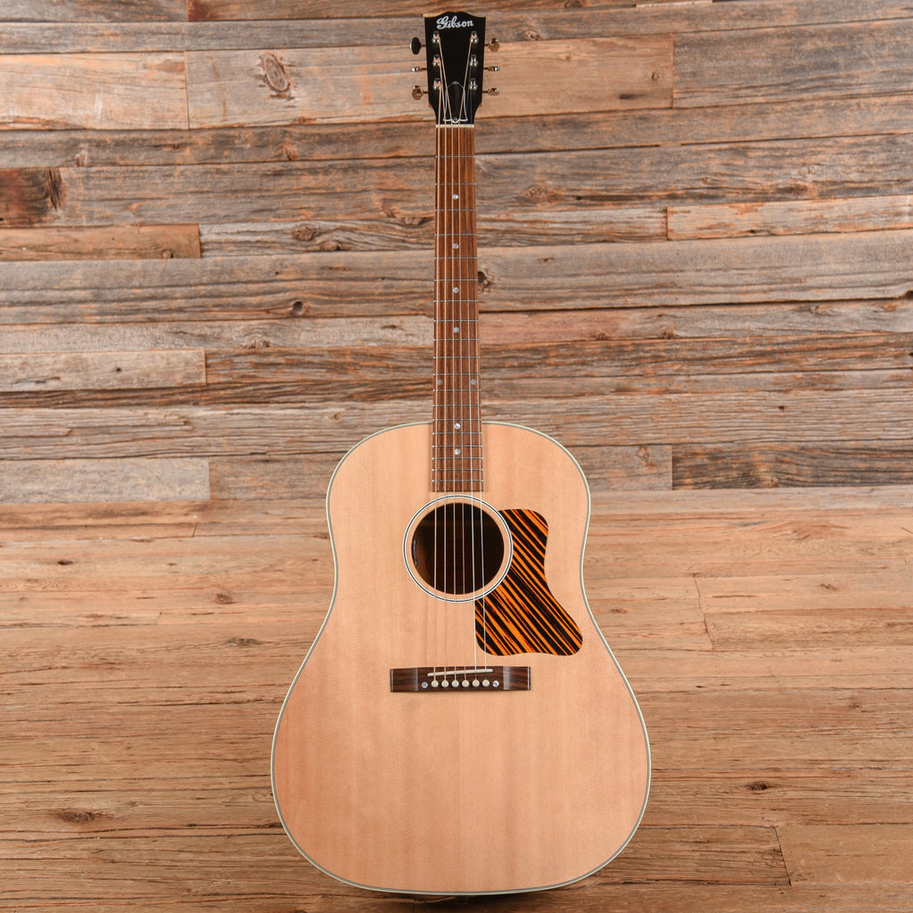 Gibson J-35 '50s Faded Natural - View 4 | MusicMarket