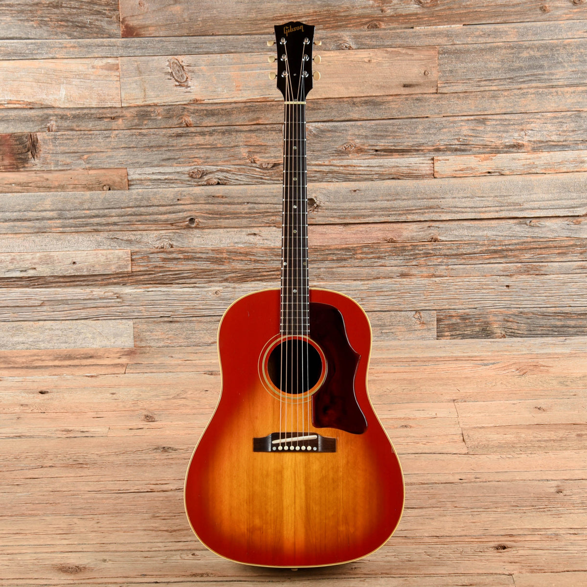 Gibson J-45 Cherry Sunburst 1966 - View 4 | MusicMarket