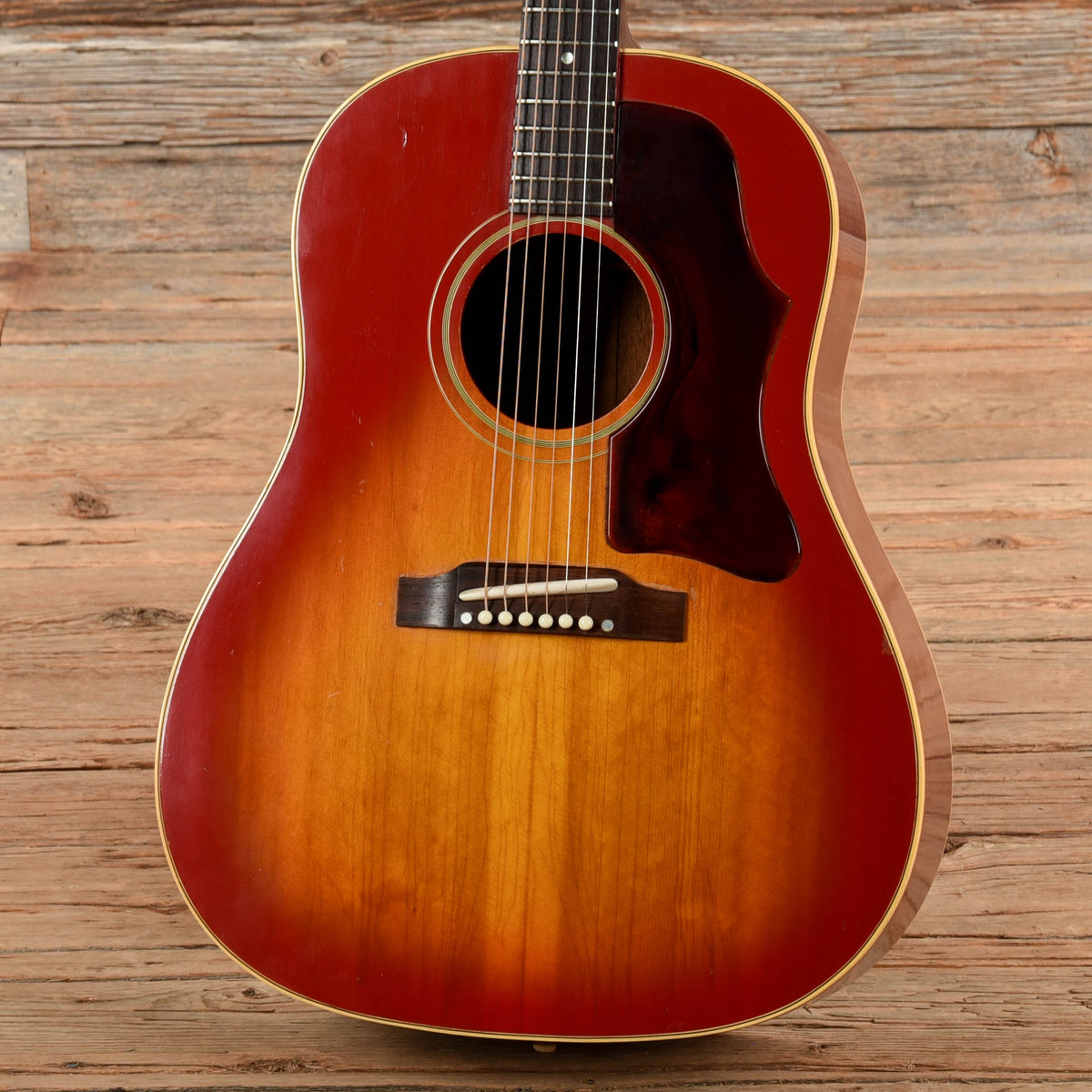 Gibson J-45 Cherry Sunburst 1966 - View 2 | MusicMarket