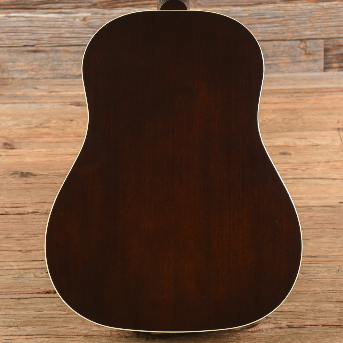 Gibson J-45 Standard Sunburst 2024 - View 3 | MusicMarket