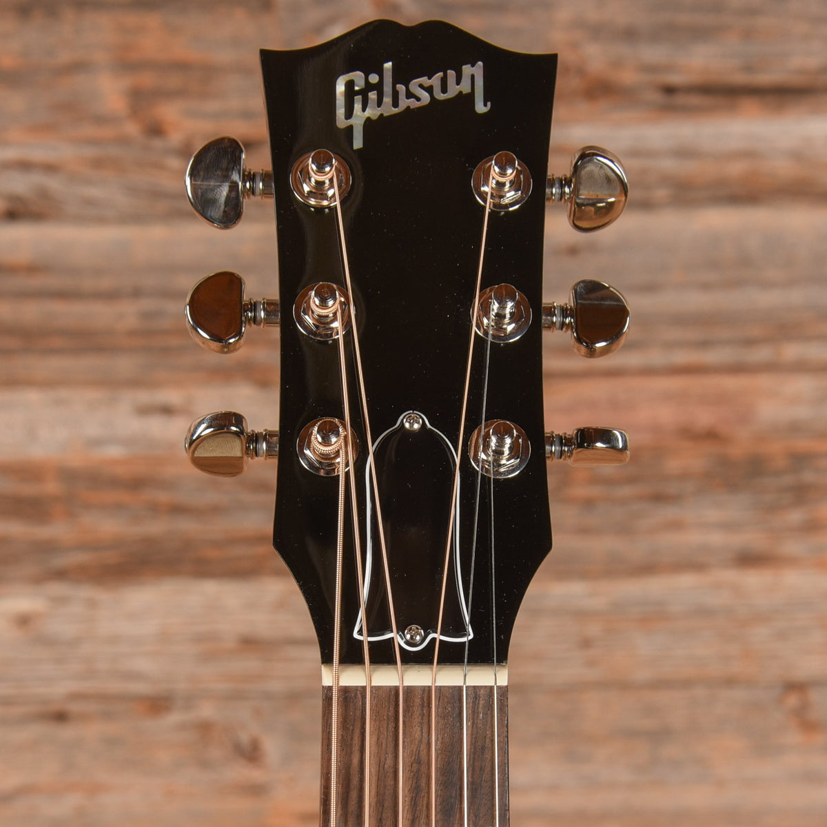 Gibson J-45 Standard Sunburst 2025 - View 6 | MusicMarket