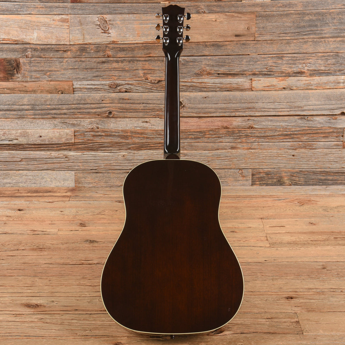 Gibson J-45 Standard Vintage Sunburst 2024 - View 5 | MusicMarket