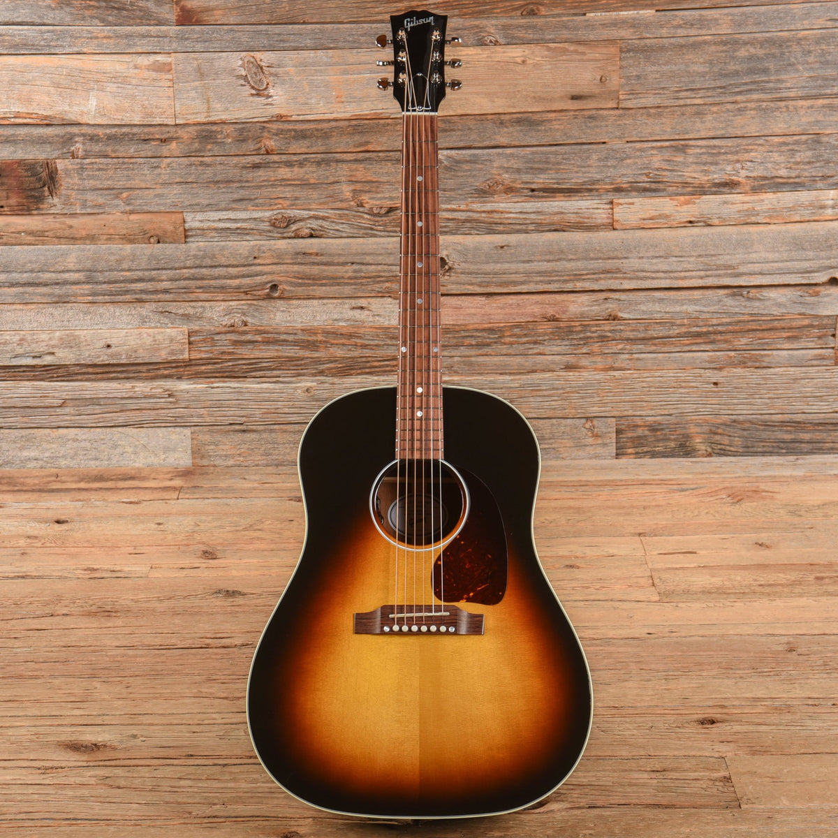 Gibson J-45 Standard Vintage Sunburst 2024 - View 4 | MusicMarket