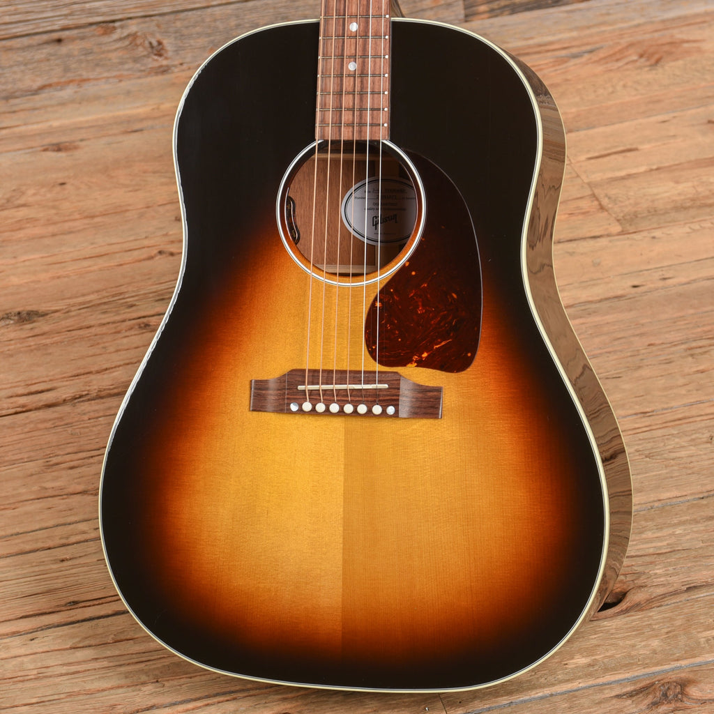 Gibson J-45 Standard Vintage Sunburst 2024 - View 2 | MusicMarket