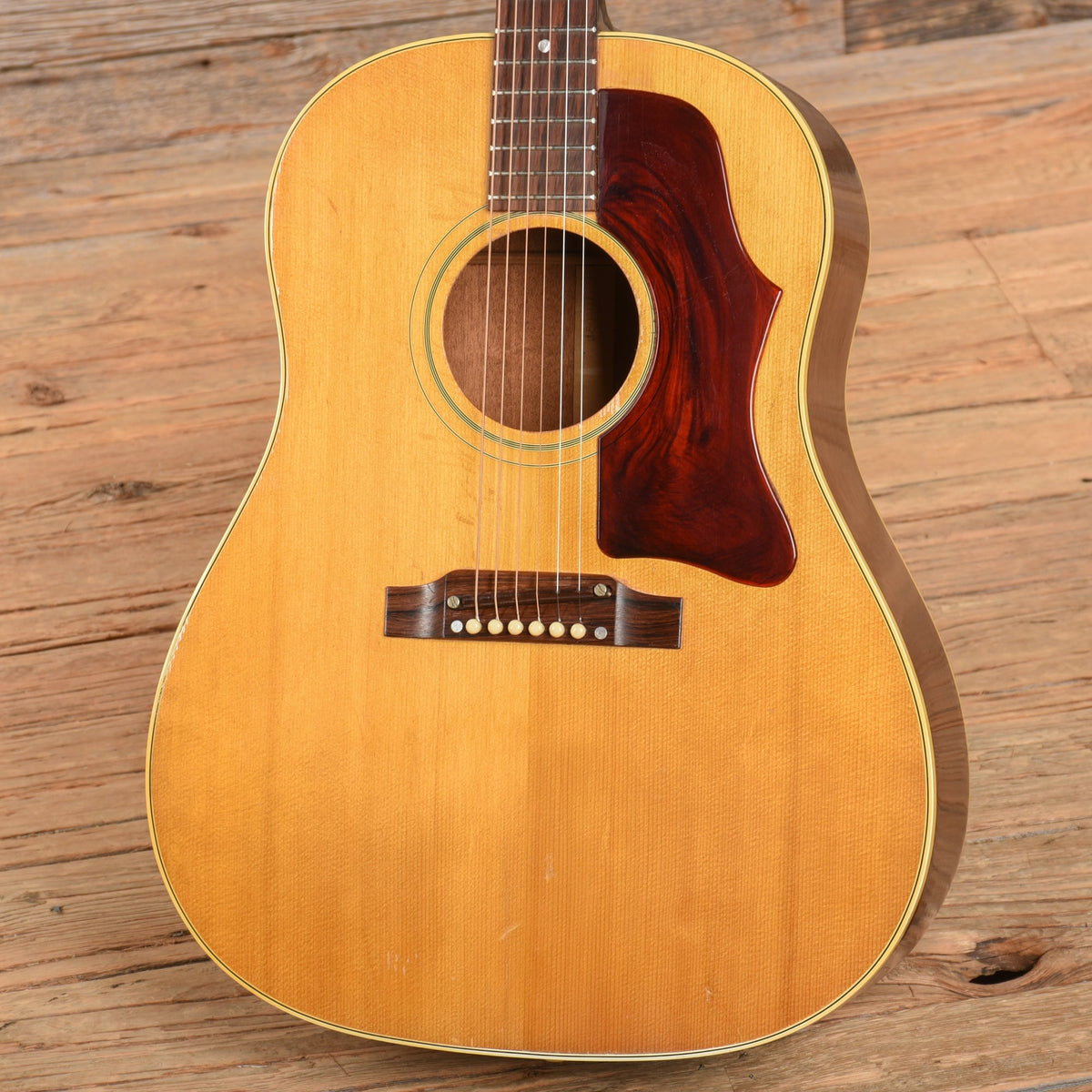 Gibson J-50 Natural 1967 - View 2 | MusicMarket