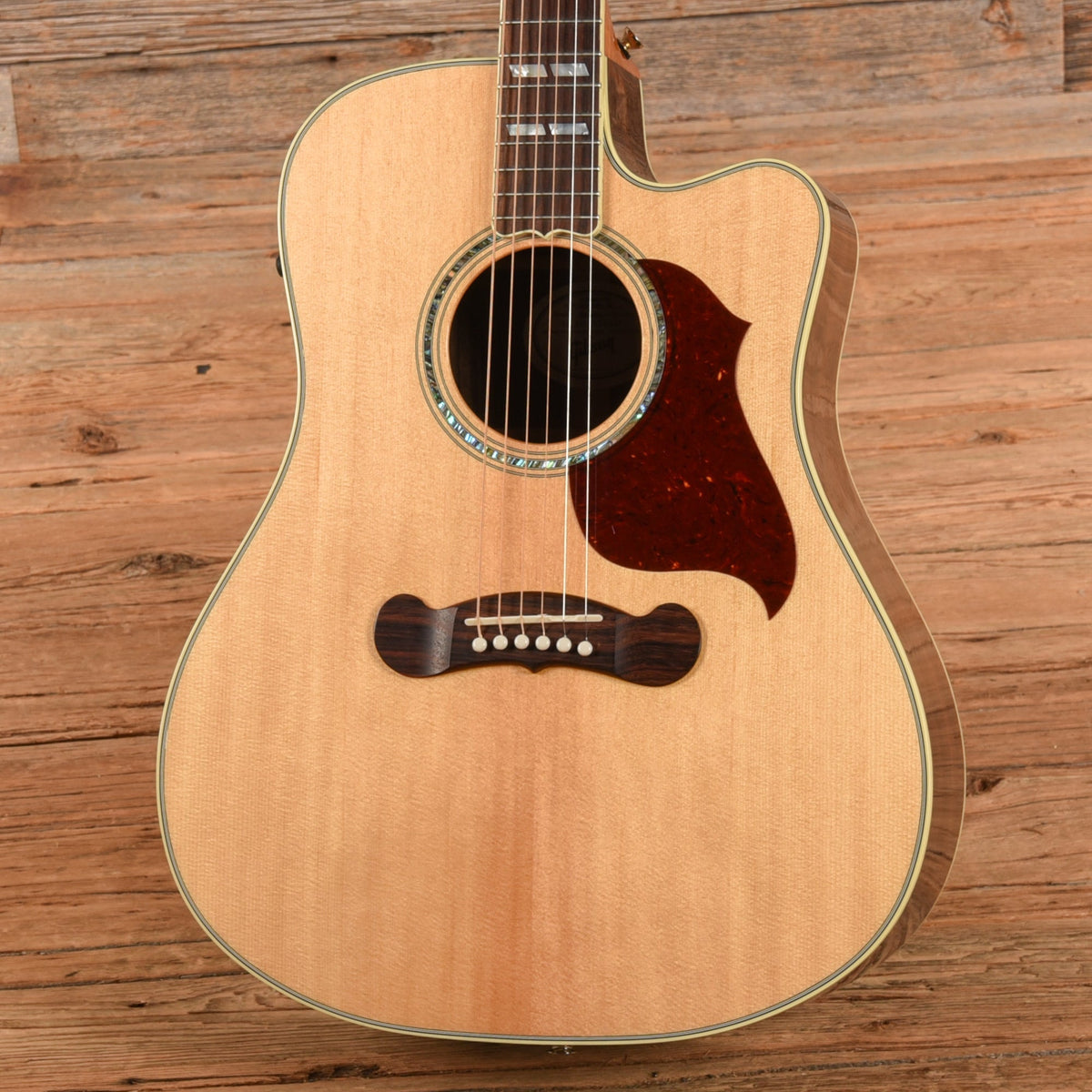 Gibson Songwriter Standard EC Sunburst 2020 - View 2 | MusicMarket