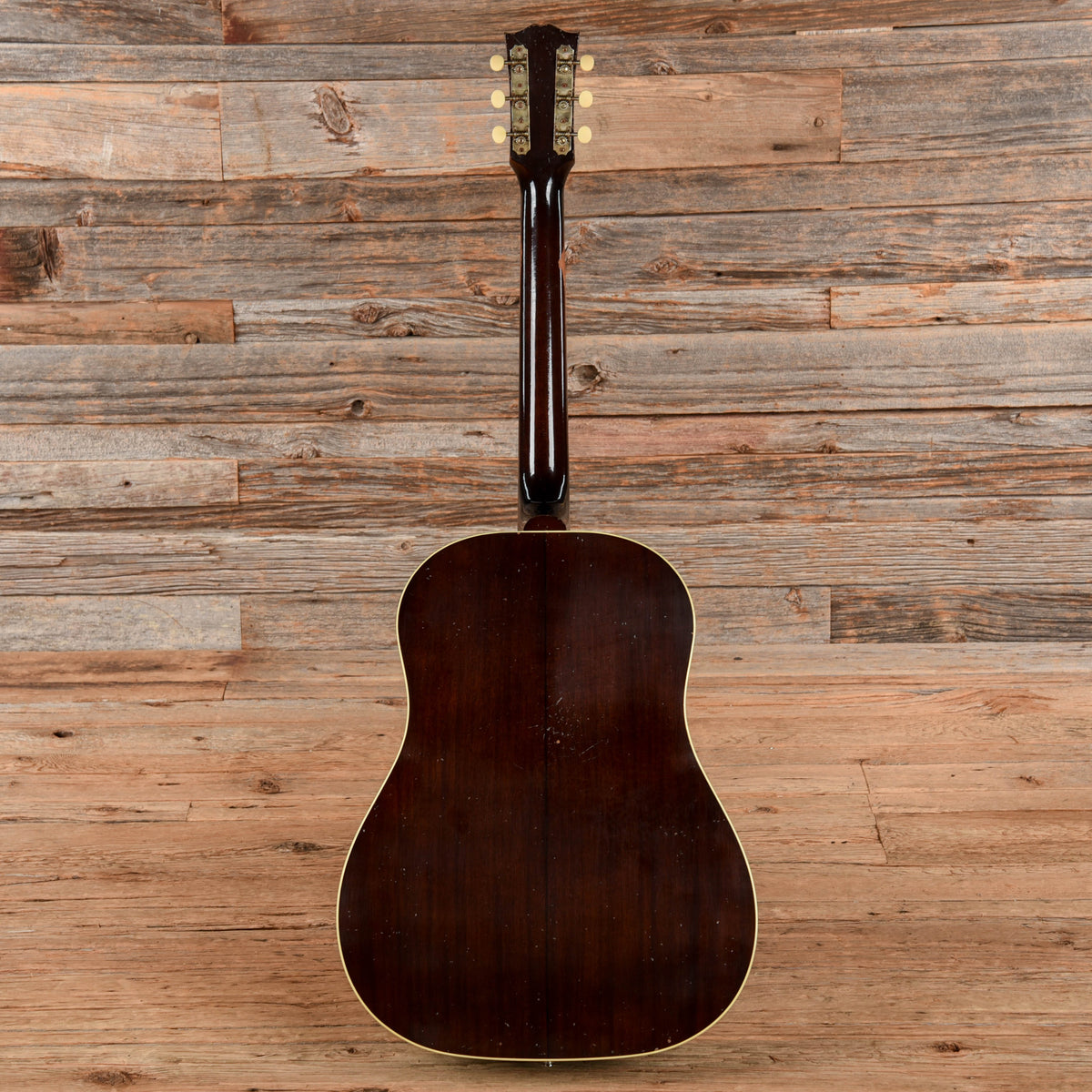 Gibson Custom Shop 1942 Banner J-45 Vintage Sunburst Murphy Lab Heavy Aged - View 5 | MusicMarket