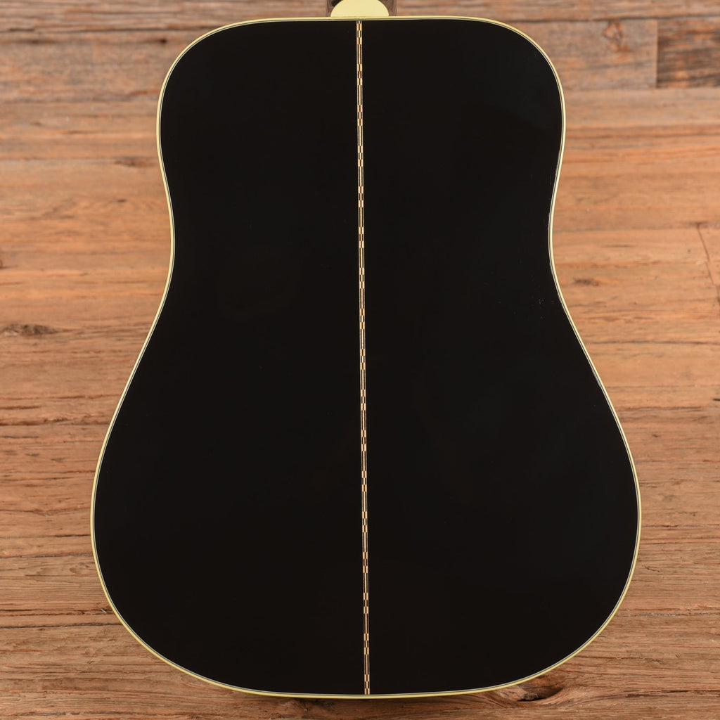 Gibson Dove Ebony 2024 - View 3 | MusicMarket