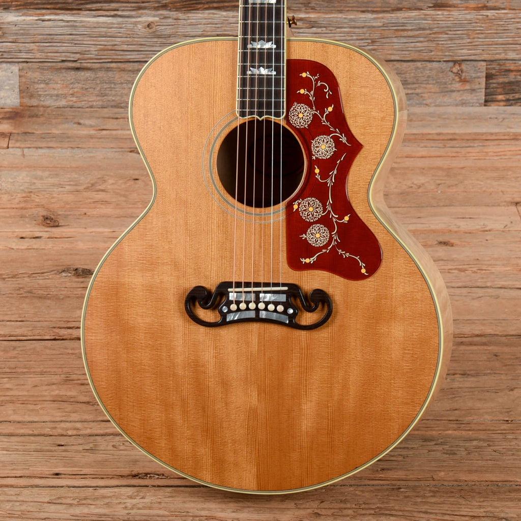 Gibson Custom Historic 1957 SJ-200 Reissue Antique Natural 2024 - View 2 | MusicMarket