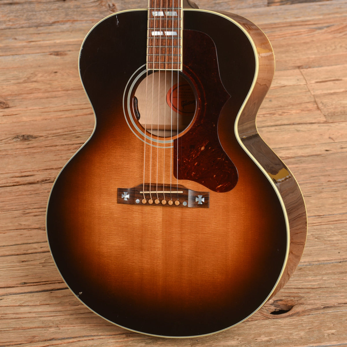 Gibson J-185 Original Sunburst 2021 - View 2 | MusicMarket