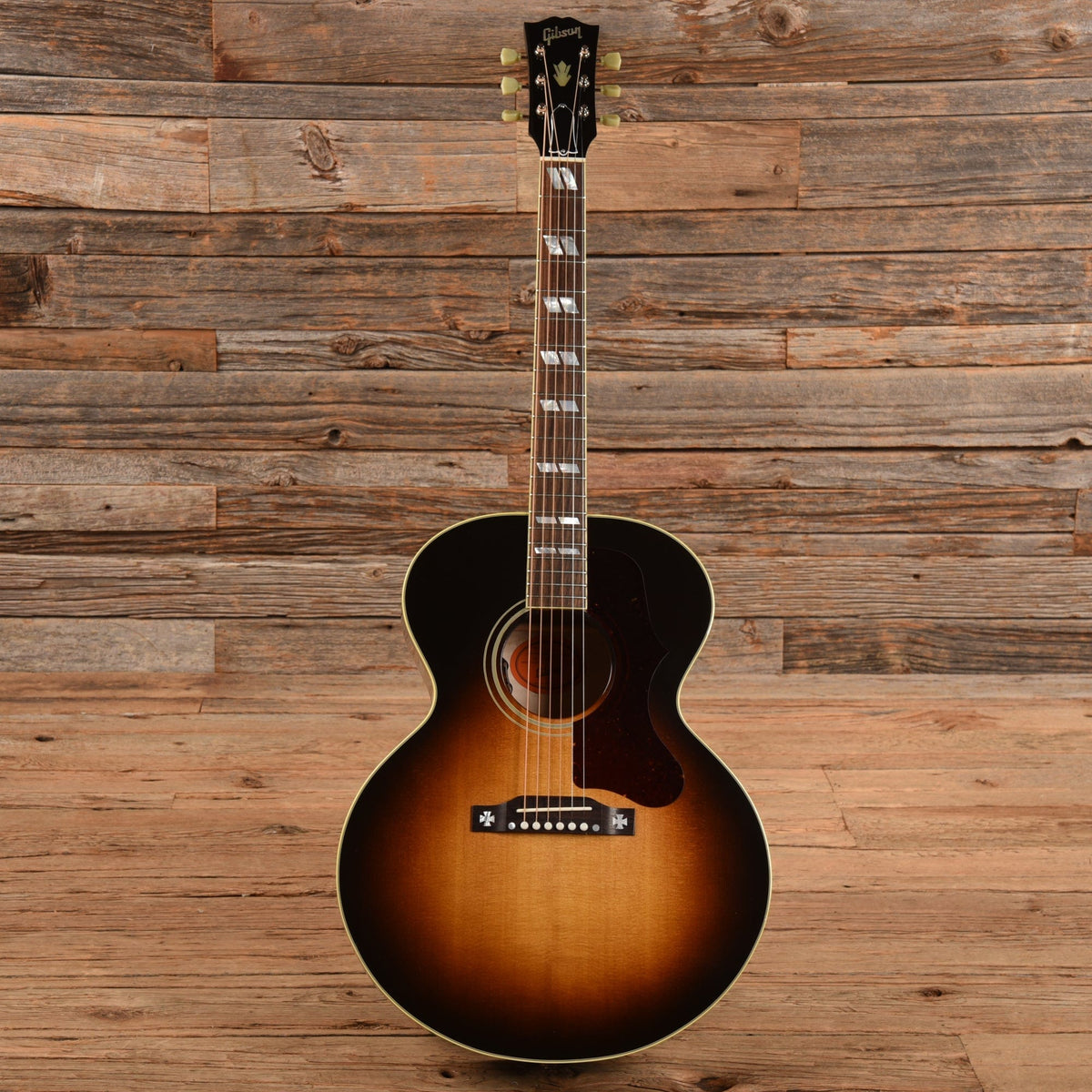 Gibson J-185 Sunburst 2020 - View 4 | MusicMarket