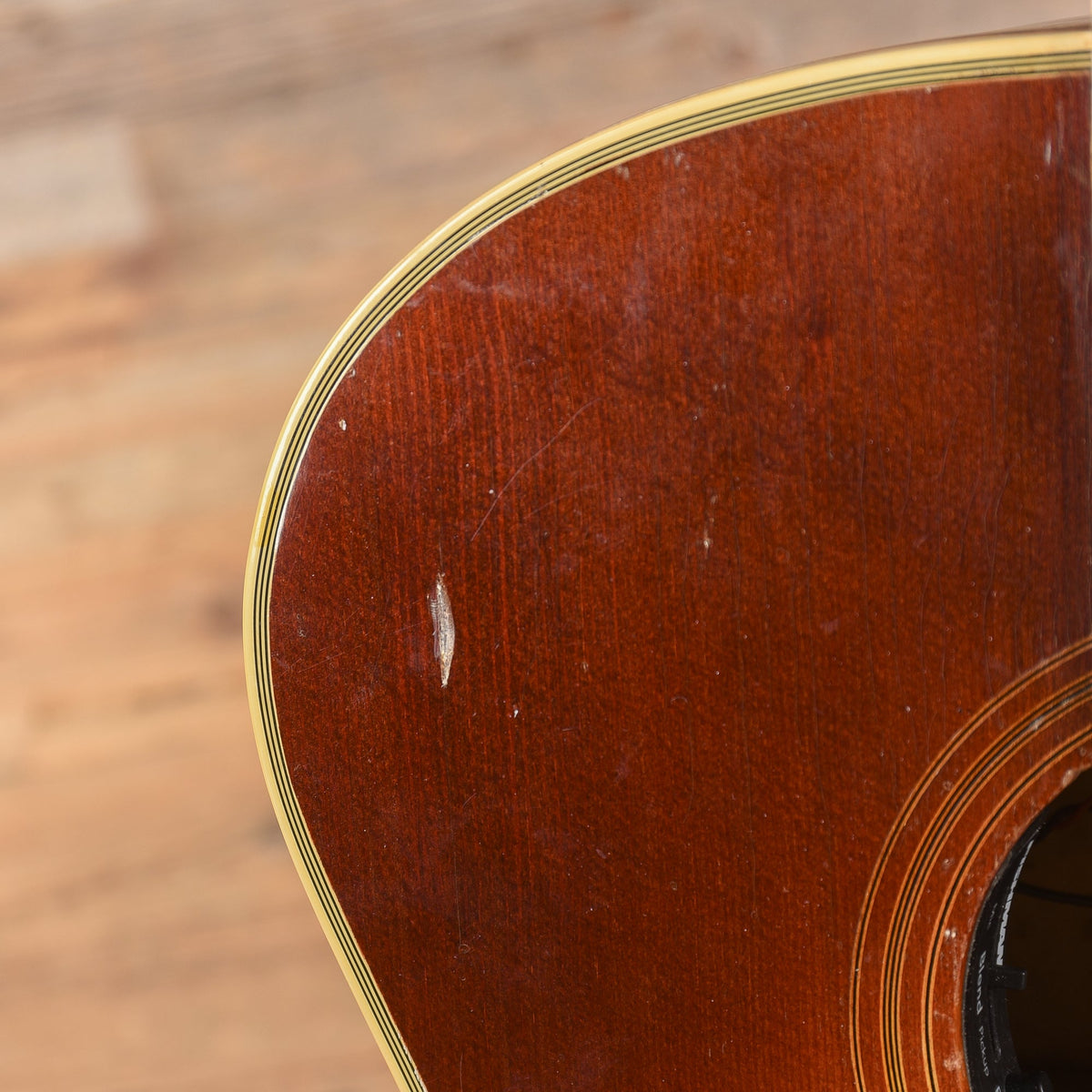 Gibson J-200 Sunburst 1974 - View 12 | MusicMarket