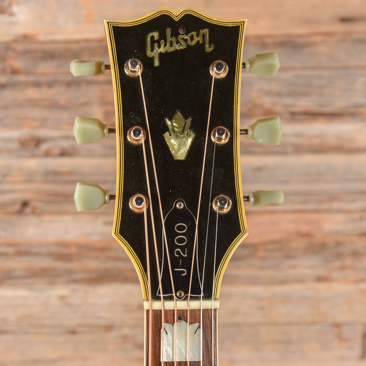 Gibson J-200 Sunburst 1974 - View 6 | MusicMarket