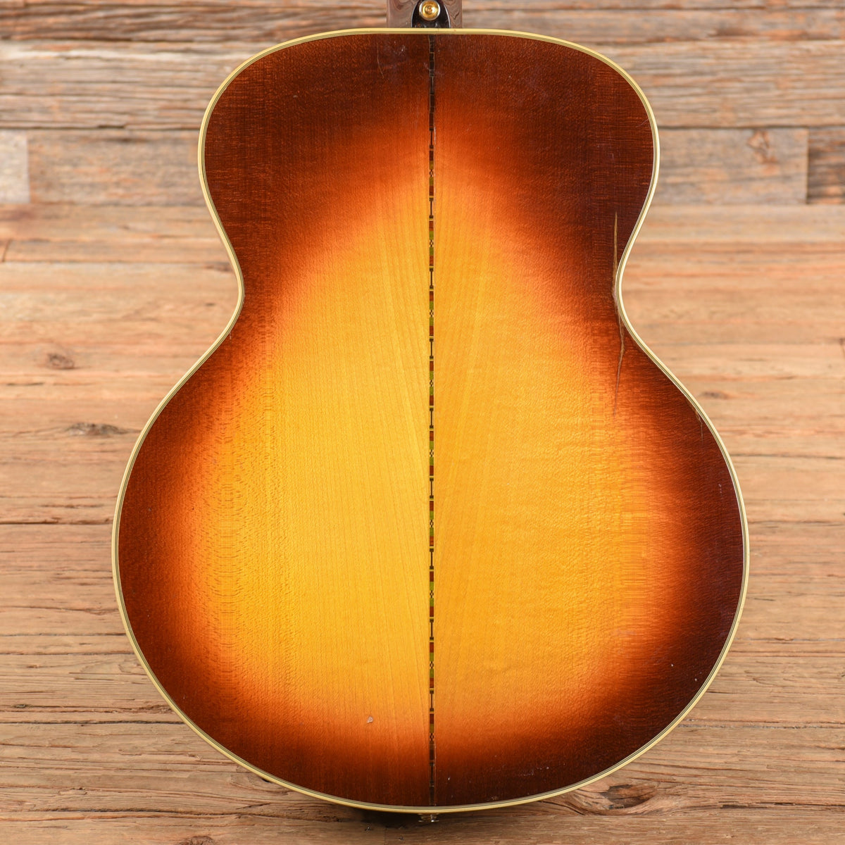 Gibson J-200 Sunburst 1974 - View 3 | MusicMarket