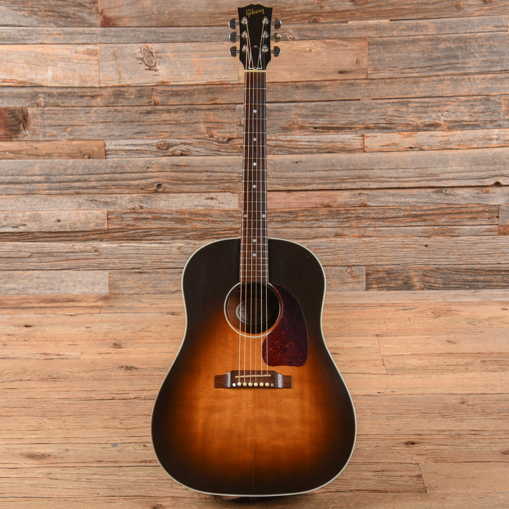 Gibson J-45 Standard Sunburst 2009 - View 4 | MusicMarket
