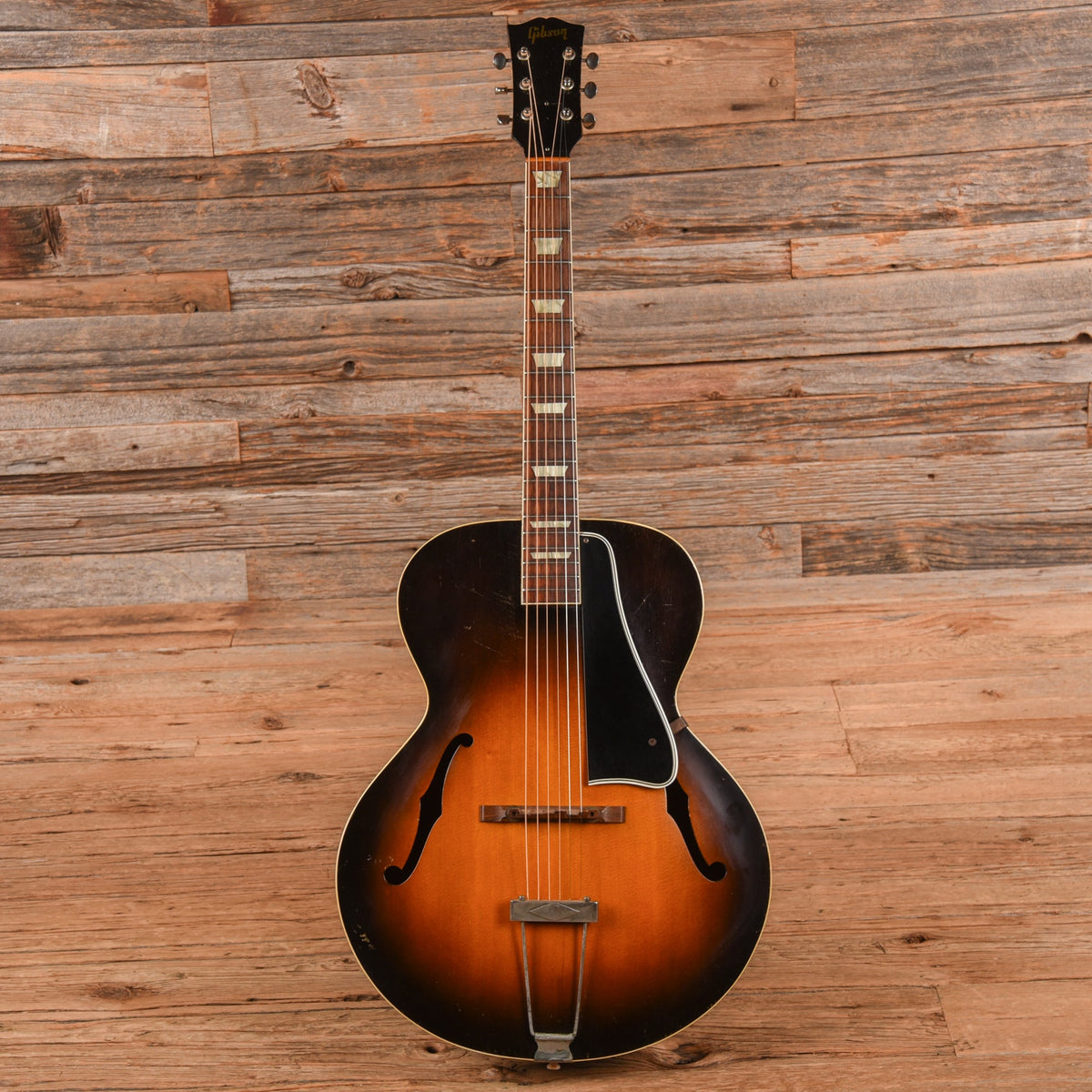 Gibson L-50 Sunburst 1951 - View 4 | MusicMarket