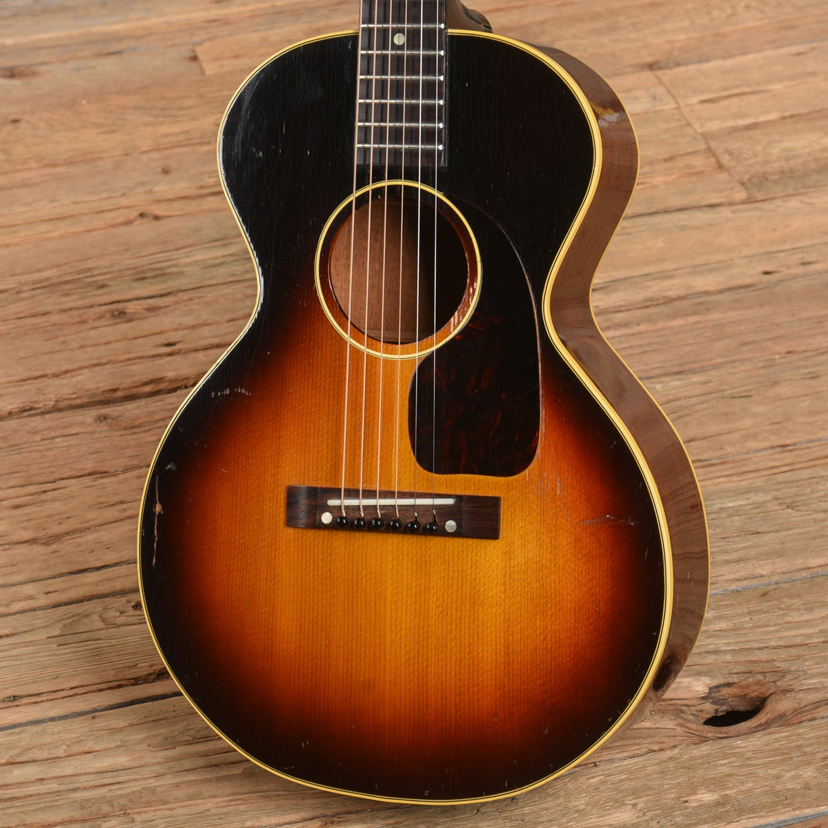 Gibson LG-2 3/4 Sunburst 1960 - View 2 | MusicMarket