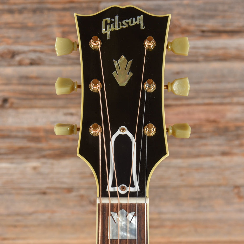 Gibson Custom Murphy Lab J-200 Light Aged Sunburst 2023 - View 6 | MusicMarket