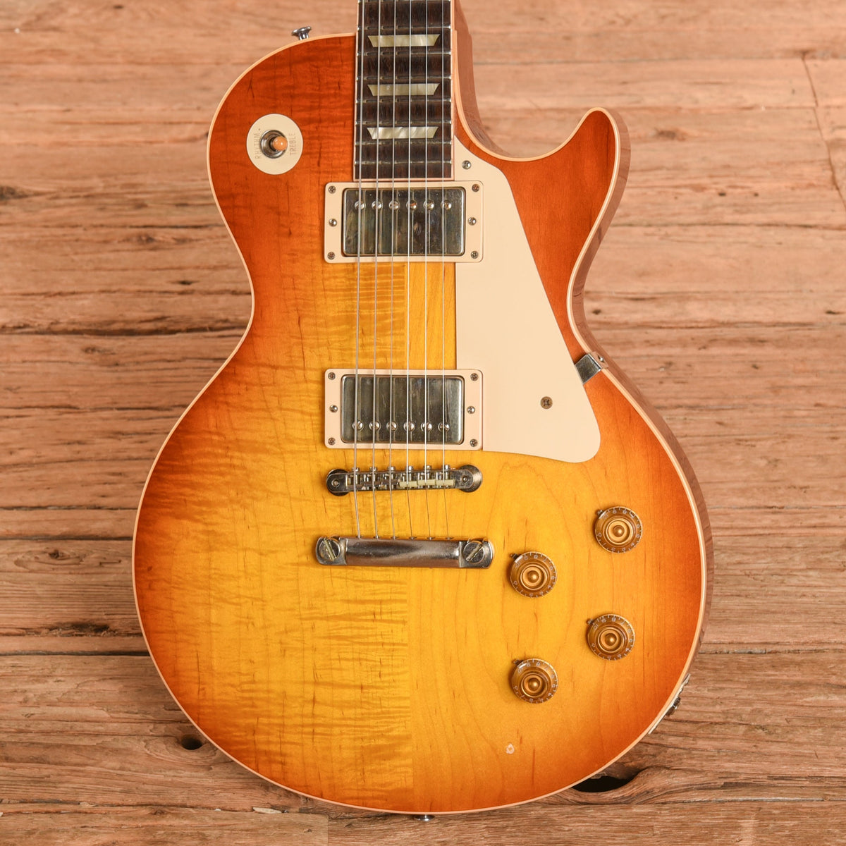 Gibson Custom Eric Clapton 'Beano' '60 Les Paul VOS (Model AB275C) Sunburst - View 2 | MusicMarket