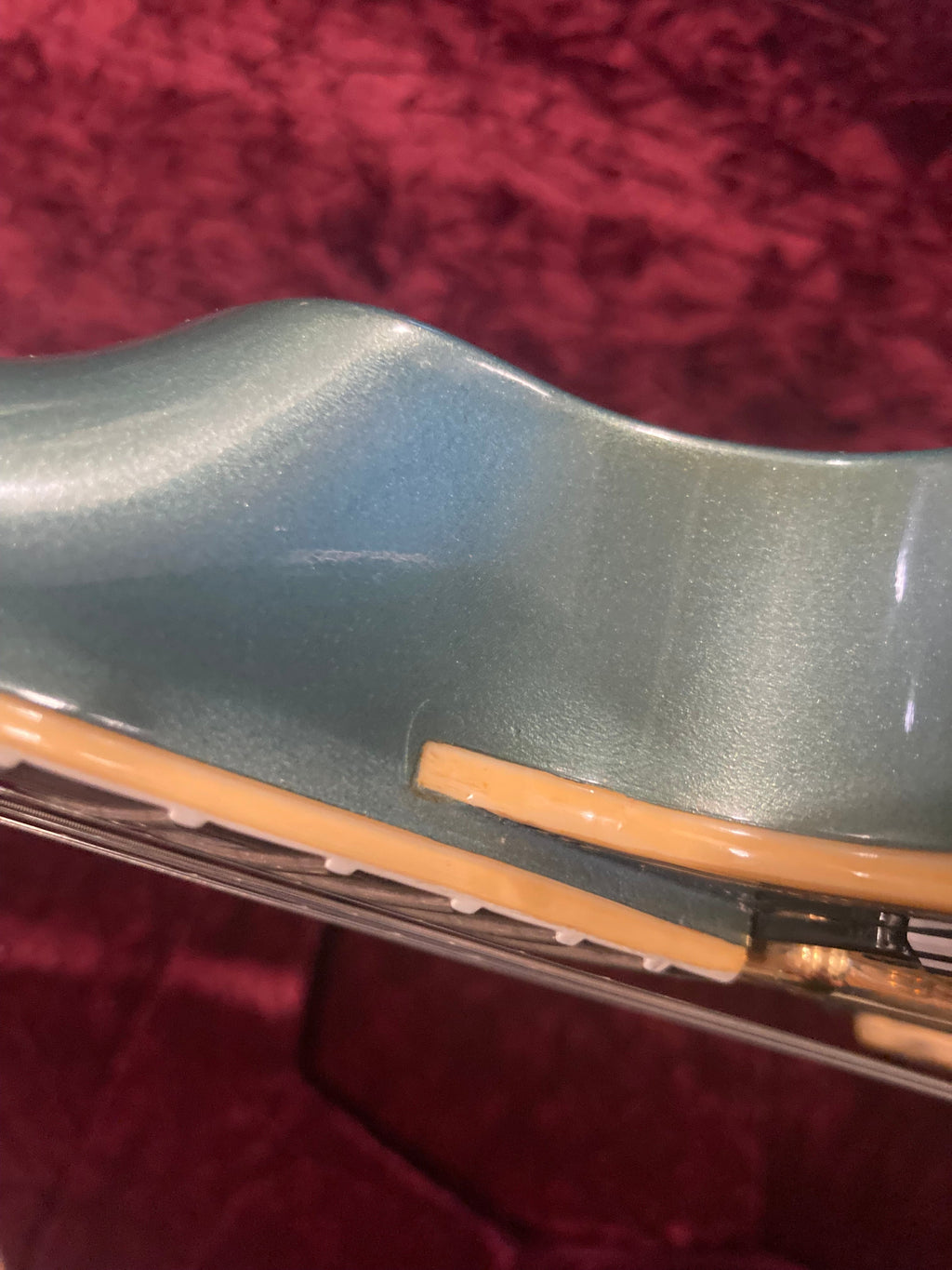Gibson Custom Shop Explorer Custom "CME Spec" Antique Pelham Blue VOS - View 12 | MusicMarket