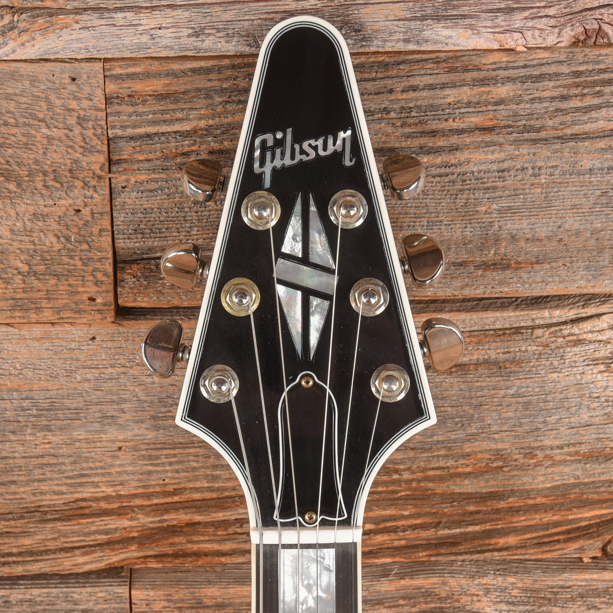 Gibson Custom Shop Flying V Custom Purple Sparkle 2024 - View 5 | MusicMarket