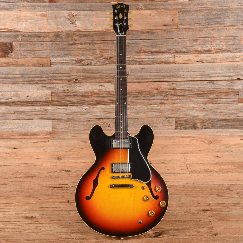 Gibson Custom Shop Murphy Lab 1958 ES-335 Reissue Light Aged Tri Burst 2024 - View 4 | MusicMarket