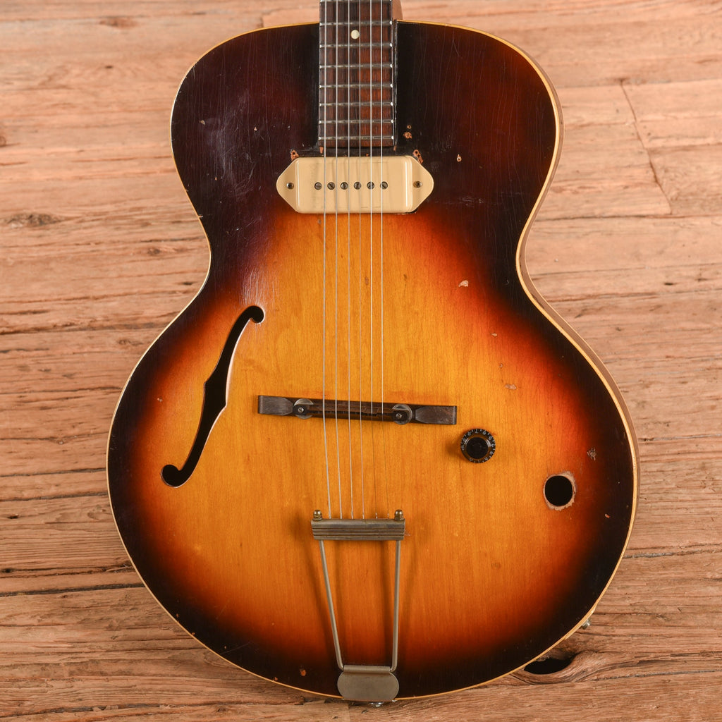 Gibson ES-120 T Sunburst 1963 - View 2 | MusicMarket