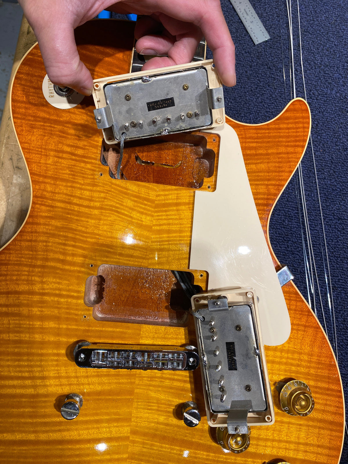 Gibson Gibson Les Paul LPR8F Reissue Sunburst - View 10 | MusicMarket