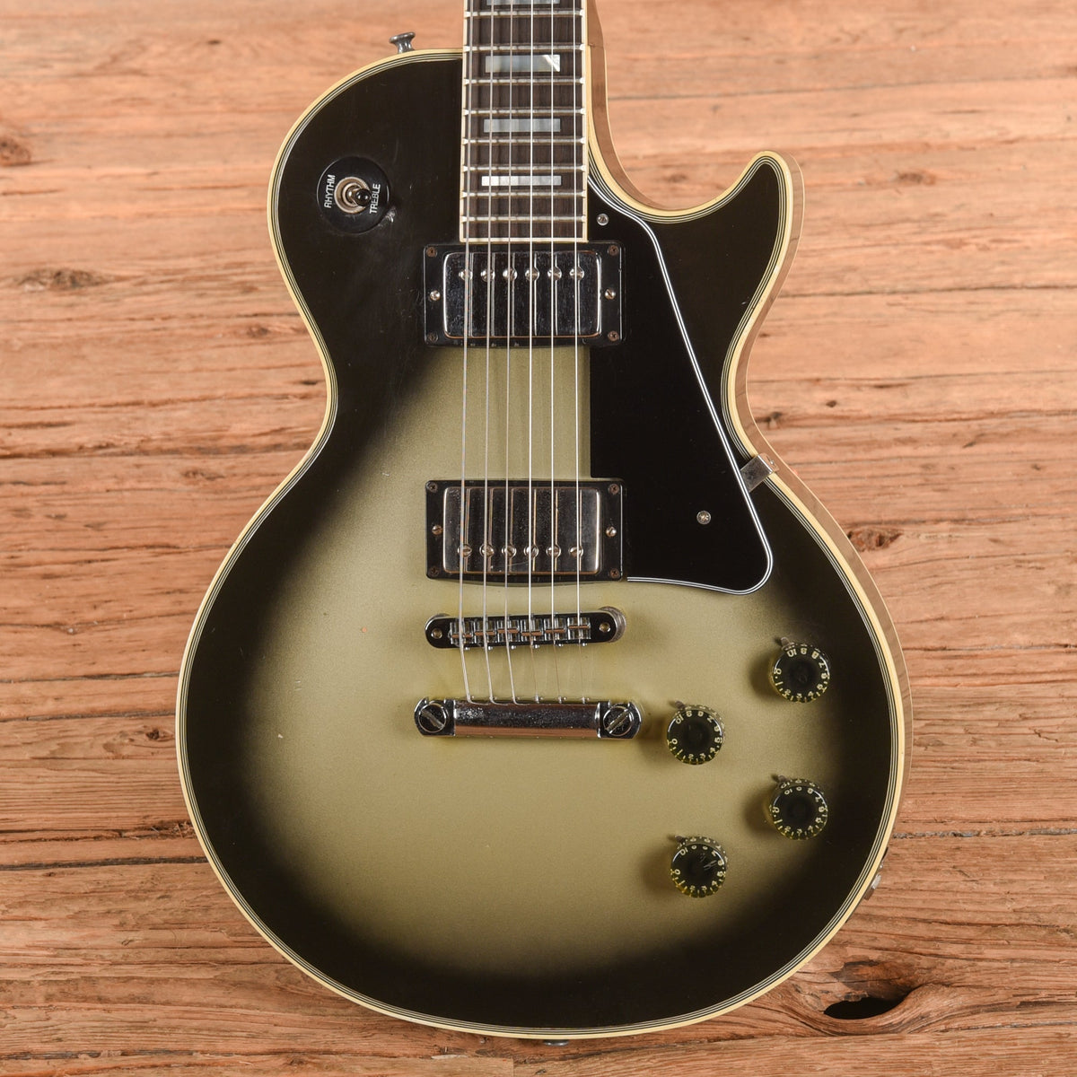 Gibson Les Paul Custom Silverburst 1982 - View 2 | MusicMarket