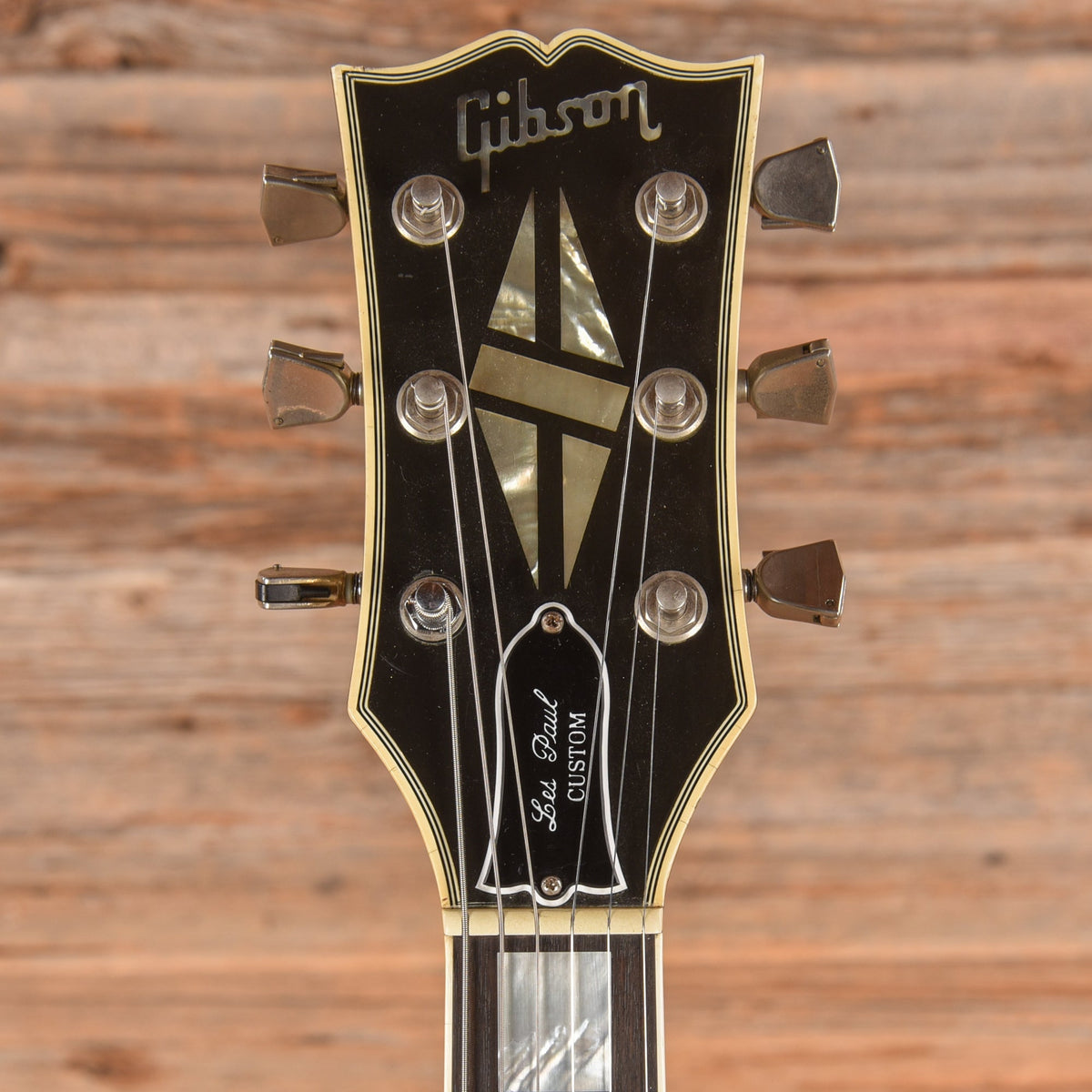 Gibson Les Paul Custom Silverburst 1982 - View 6 | MusicMarket