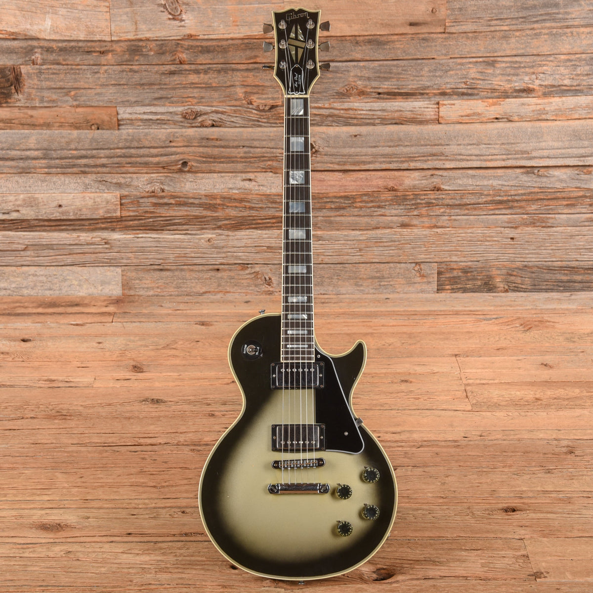 Gibson Les Paul Custom Silverburst 1982 - View 4 | MusicMarket