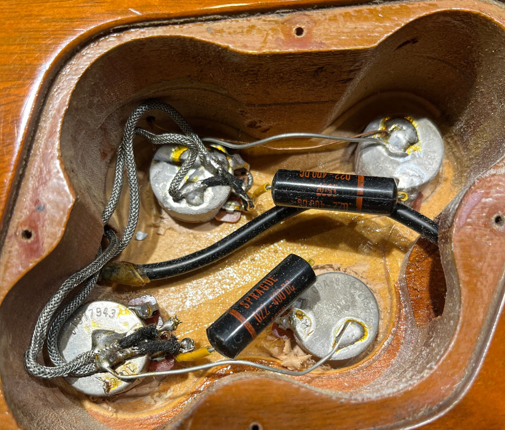 Gibson Les Paul Deluxe Goldtop 1971 - View 10 | MusicMarket
