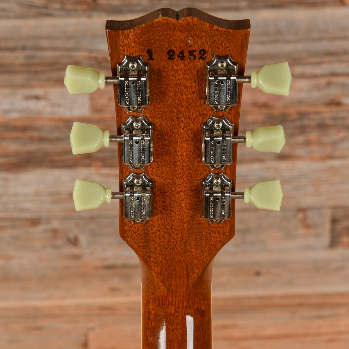 Gibson Les Paul Deluxe Goldtop 1991 - View 7 | MusicMarket