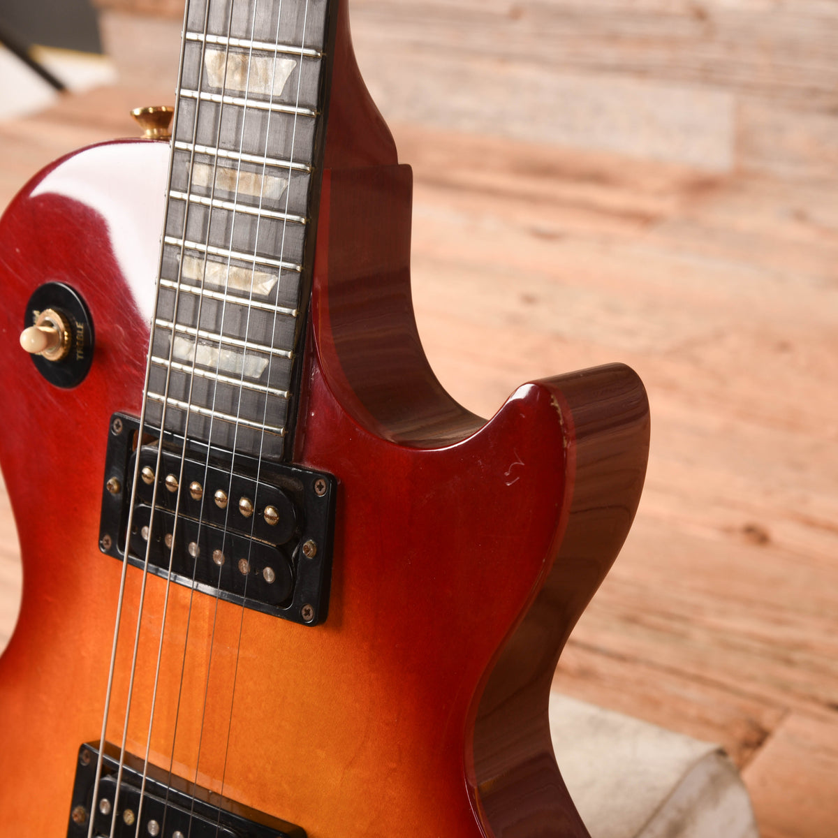Gibson Les Paul Studio Lite Sunburst 1993 - View 10 | MusicMarket