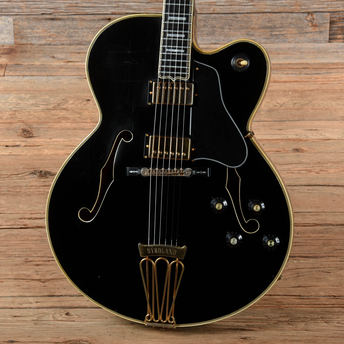 Gibson Byrdland Ebony refinish 1975 - View 2 | MusicMarket