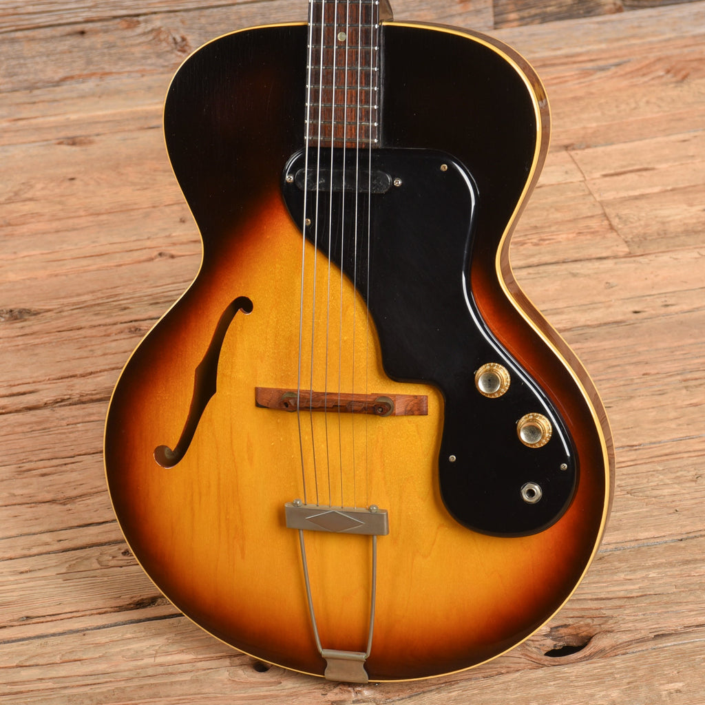 Gibson ES-120T Sunburst 1965 - View 2 | MusicMarket