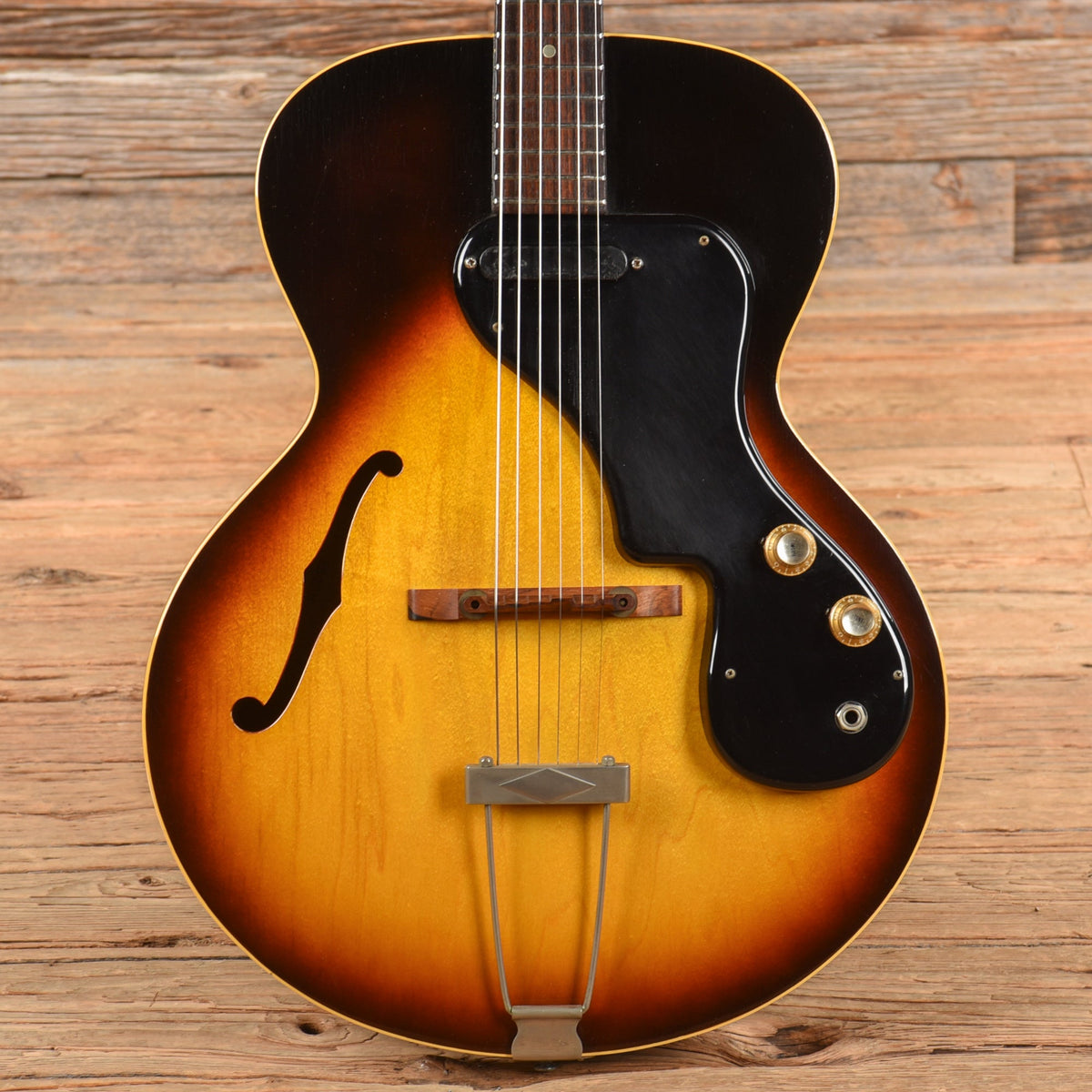 Gibson ES-120T Sunburst 1965 - MusicMarket