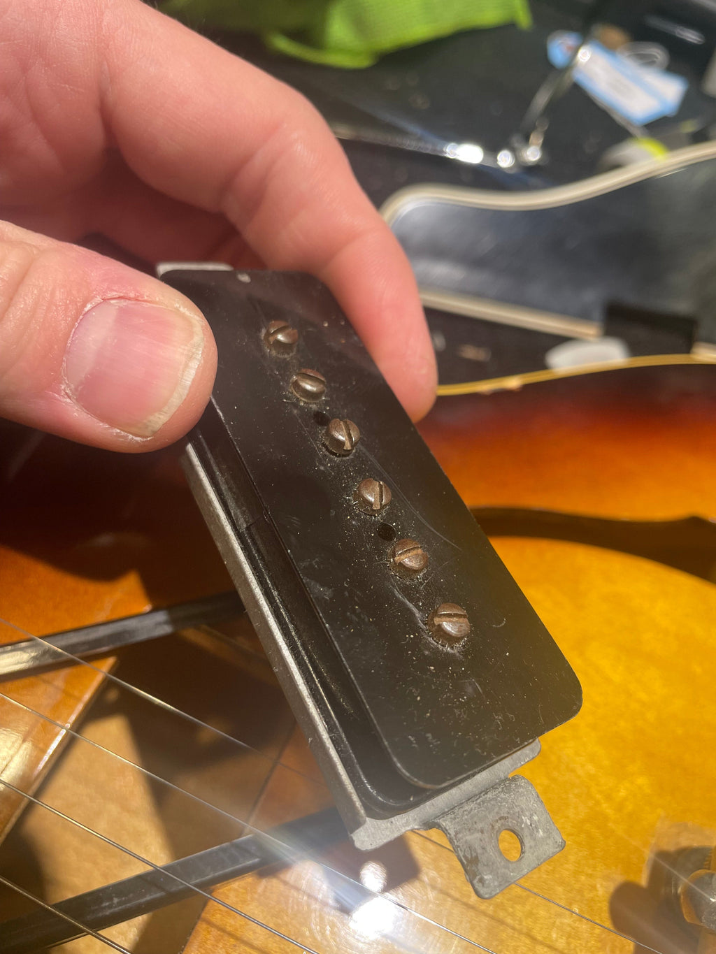 Gibson ES-225T Sunburst 1957 - View 13 | MusicMarket