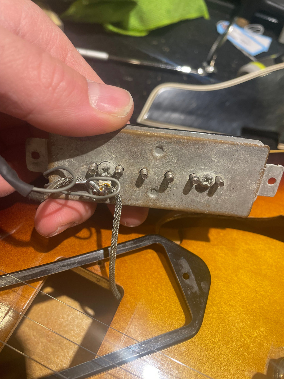 Gibson ES-225T Sunburst 1957 - View 12 | MusicMarket