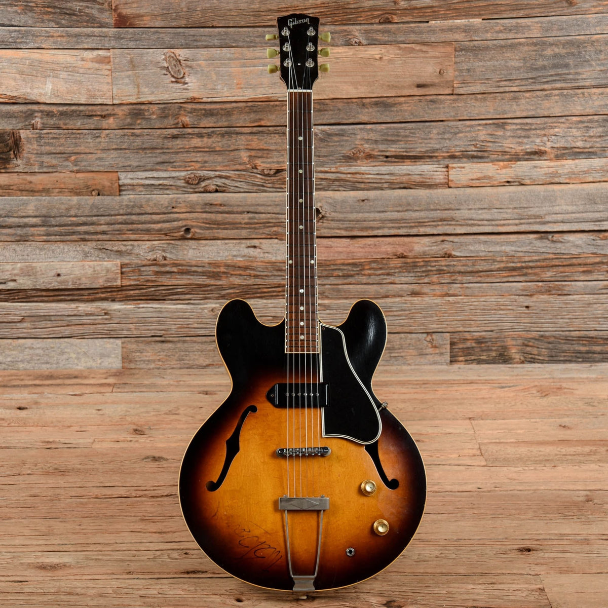 Gibson ES-330 Sunburst 1959 - View 4 | MusicMarket
