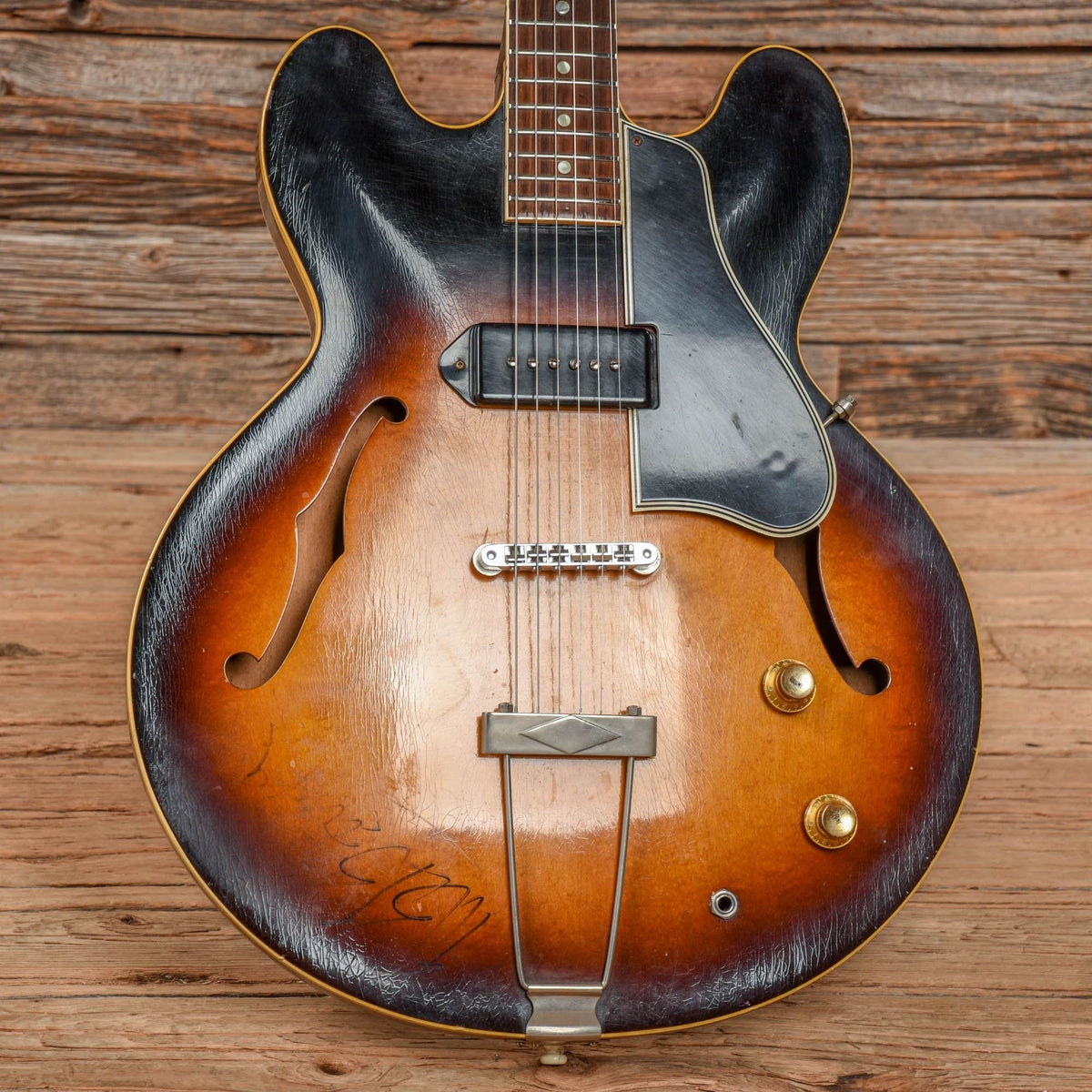 Gibson ES-330 Sunburst 1959 - View 9 | MusicMarket