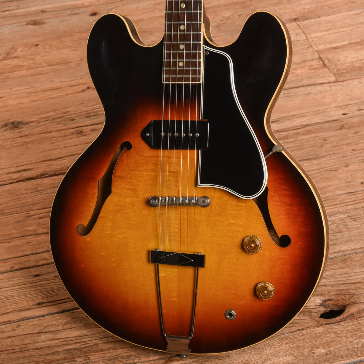 Gibson ES-330T Sunburst 1959 - View 2 | MusicMarket