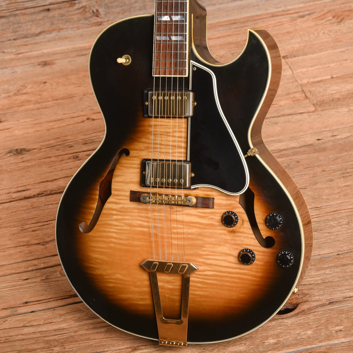 Gibson Memphis ES-175D Vintage Sunburst 2010 - View 2 | MusicMarket