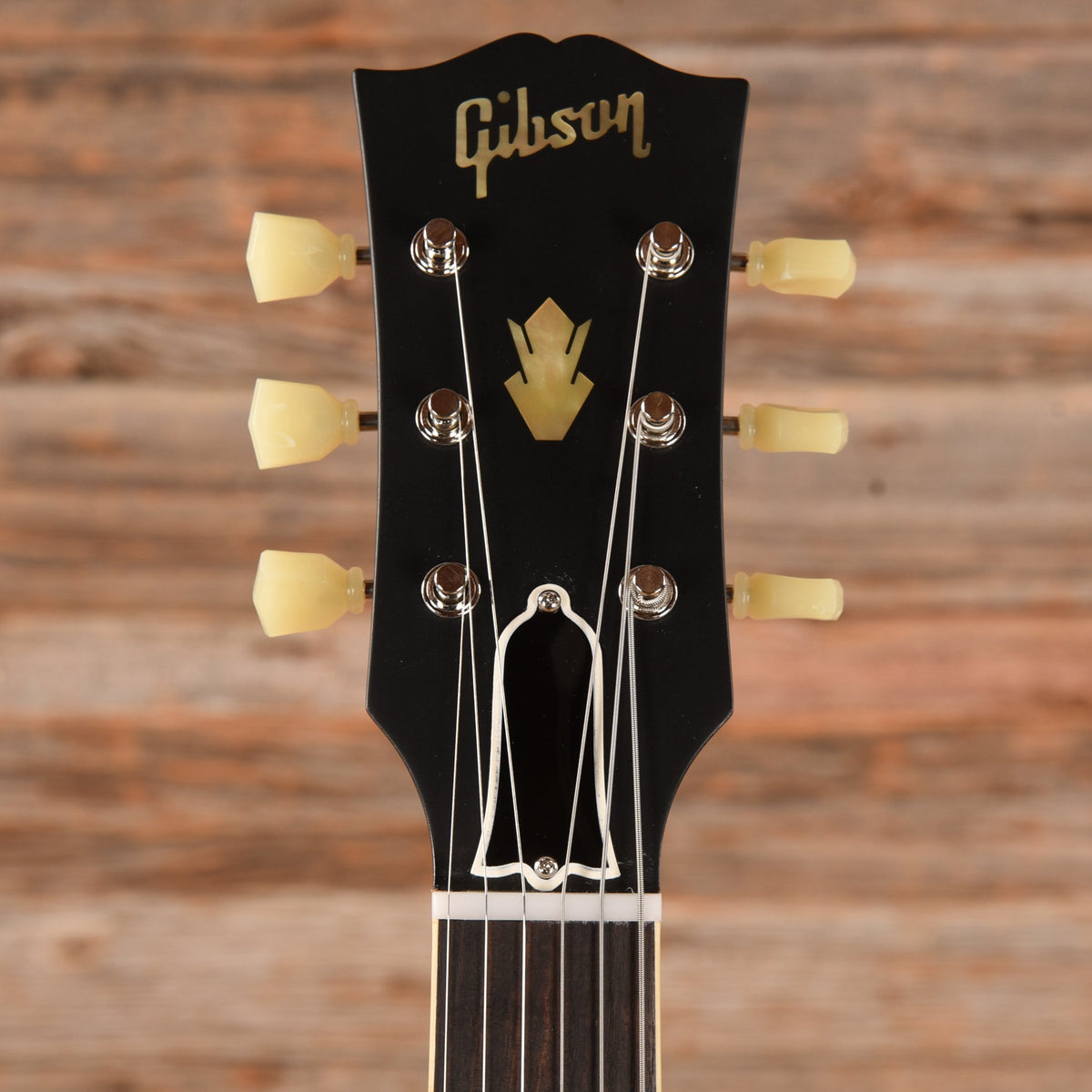 Gibson Custom 59 ES-335 Satin Satin Ebony 2021 LEFTY - View 6 | MusicMarket