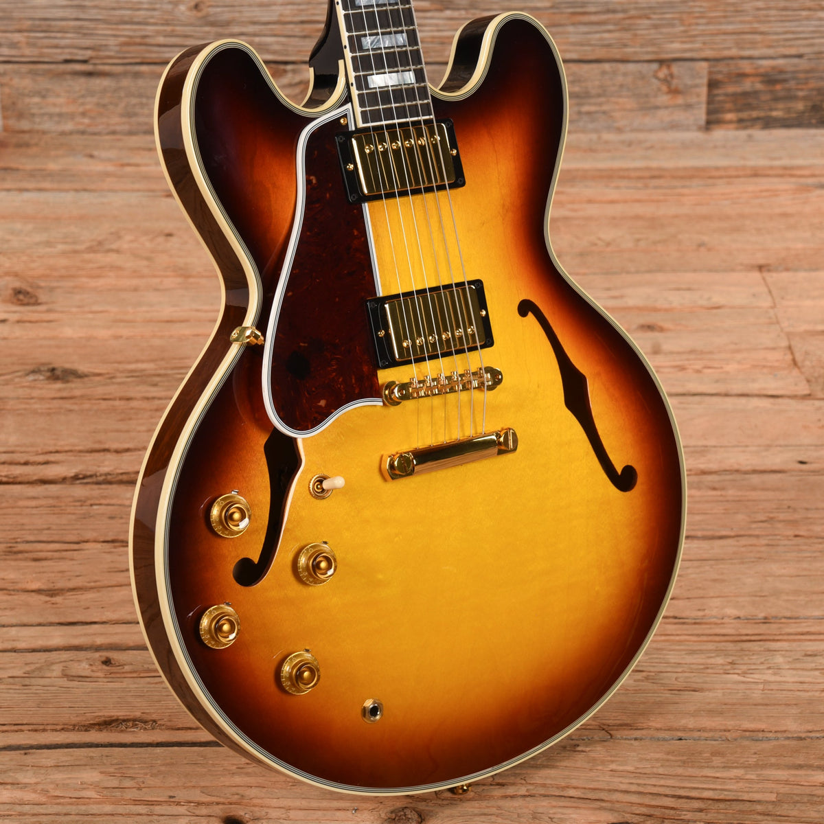 Gibson Custom 59 ES-355 Vintage Sunburst 2022 LEFTY - View 2 | MusicMarket
