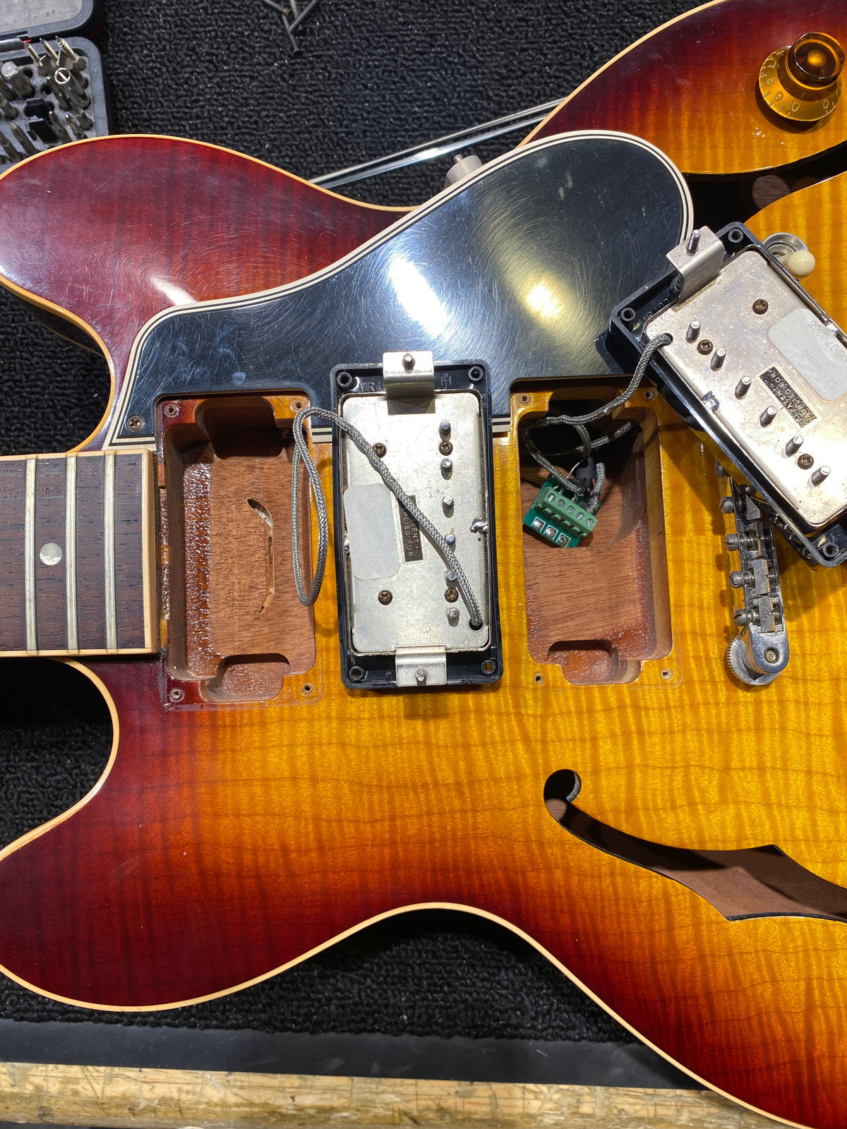 Gibson Custom CS-336 Sunburst 2007 - View 12 | MusicMarket
