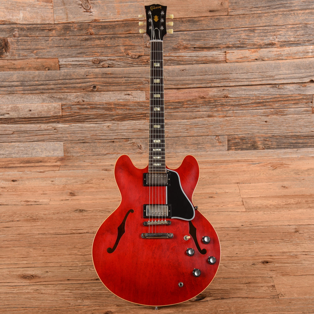 Gibson Custom Shop 1964 ES-335 Reissue '60s Cherry VOS - View 4 | MusicMarket