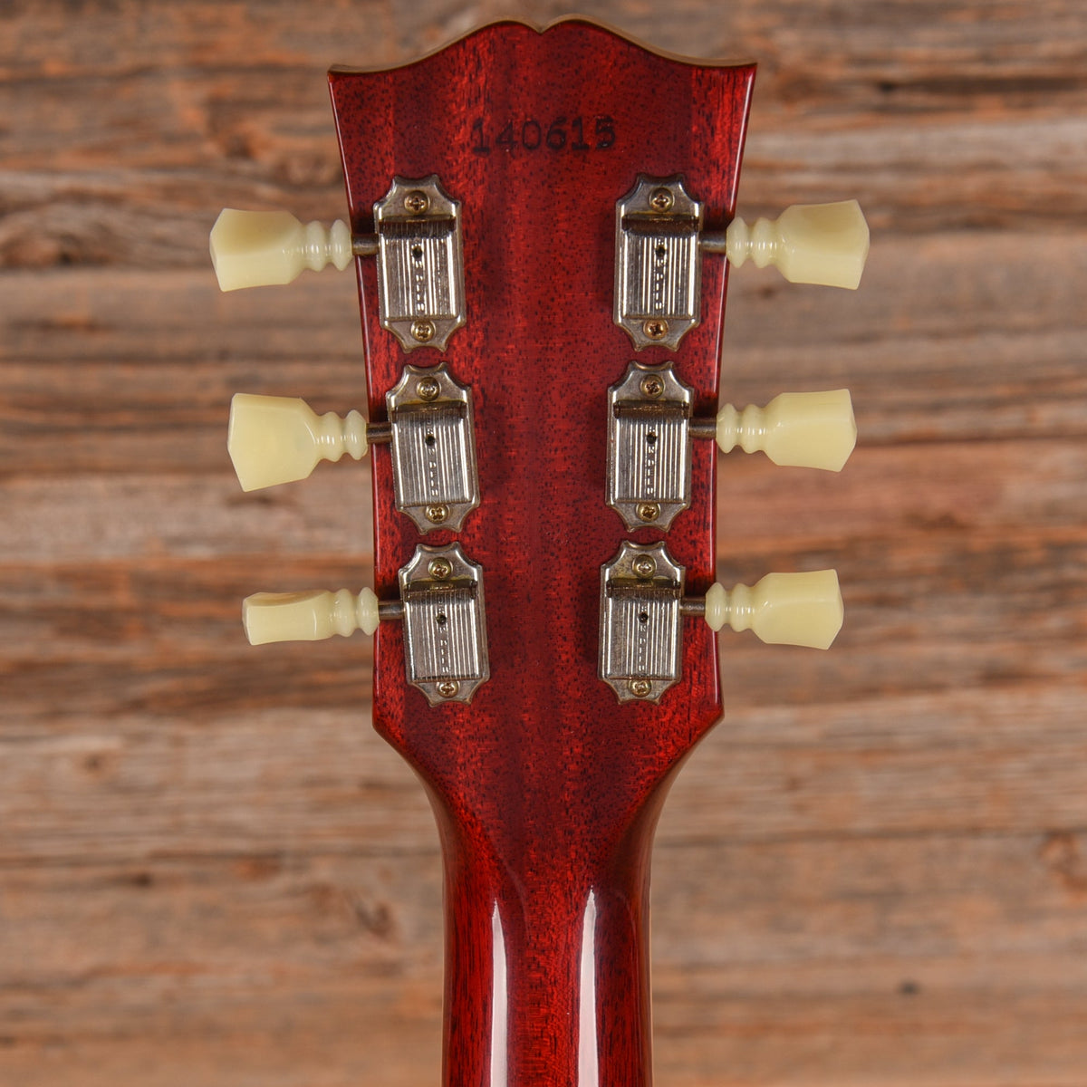 Gibson Custom Shop '61 ES-335 Reissue Cherry Red VOS 2024 - View 7 | MusicMarket